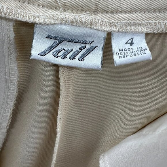 Tail Womens Golf Shorts 4 Tan High Rise Flat Front Bermuda Pockets Stretch - Picture 4 of 10